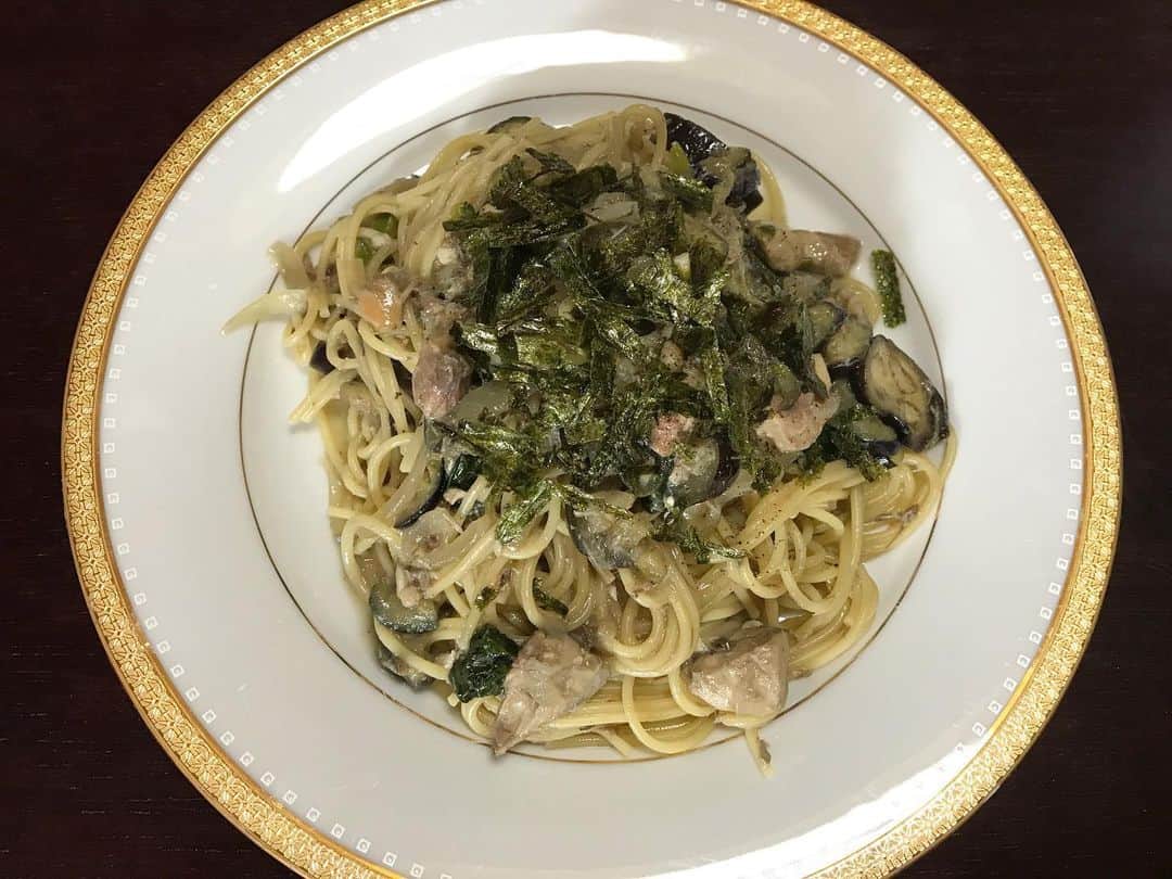 スネオヘアーさんのインスタグラム写真 - (スネオヘアーInstagram)「#スネオヘアー #家飯 #昼飯 #サバ缶レシピ  #サバと茄子とほうれん草のスパゲッティ #国道沿いの喫茶店「チャンス」 #おいしい #コロナに負けるな  #suneohair #たいらのおやま食堂」5月22日 12時29分 - suneohairofficial
