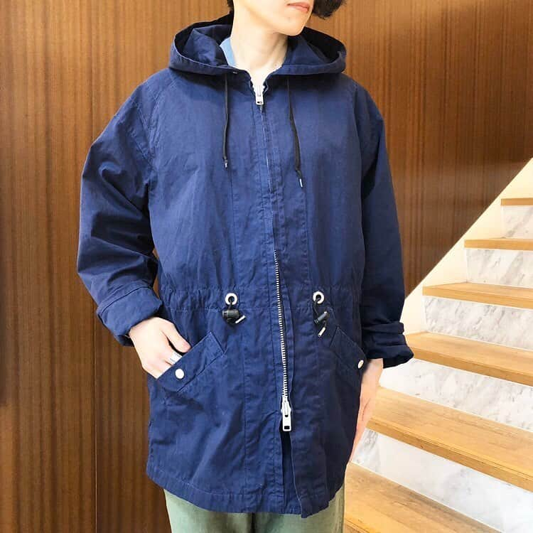 BEAMS JAPANさんのインスタグラム写真 - (BEAMS JAPANInstagram)「＜orslow＞×＜fennica＞ Anorak アメリカのヨットパーカーをモチーフに＜fennica＞オリジナルアノラックパーカーが誕生。 今時期はレイヤードを楽しみながら着たいですね。 . ※こちらのアイテムはオンラインショップでお買い求め頂けます。 ※現在BEAMS JAPANは臨時休業させて頂いております。 店舗への代引き、商品のお問い合わせにはお答え致しかねます。 ご了承下さい。  BEAMS JAPAN 5F @fennica_shinjuku #orslow #beams #beamsjapan #beamsjapan5th #fennica #fennicastudio」5月22日 13時08分 - beams_japan