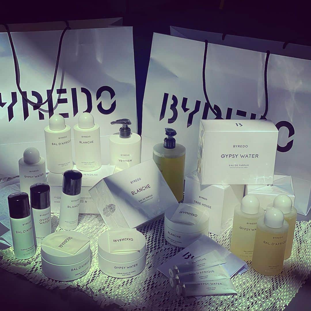 呉建豪のインスタグラム：「Gonna be the nicest smellin mofo in quarantine... Much love homie @bengorham @officialbyredo Above and beyond, gracias 🤙 #byredo #blessed」