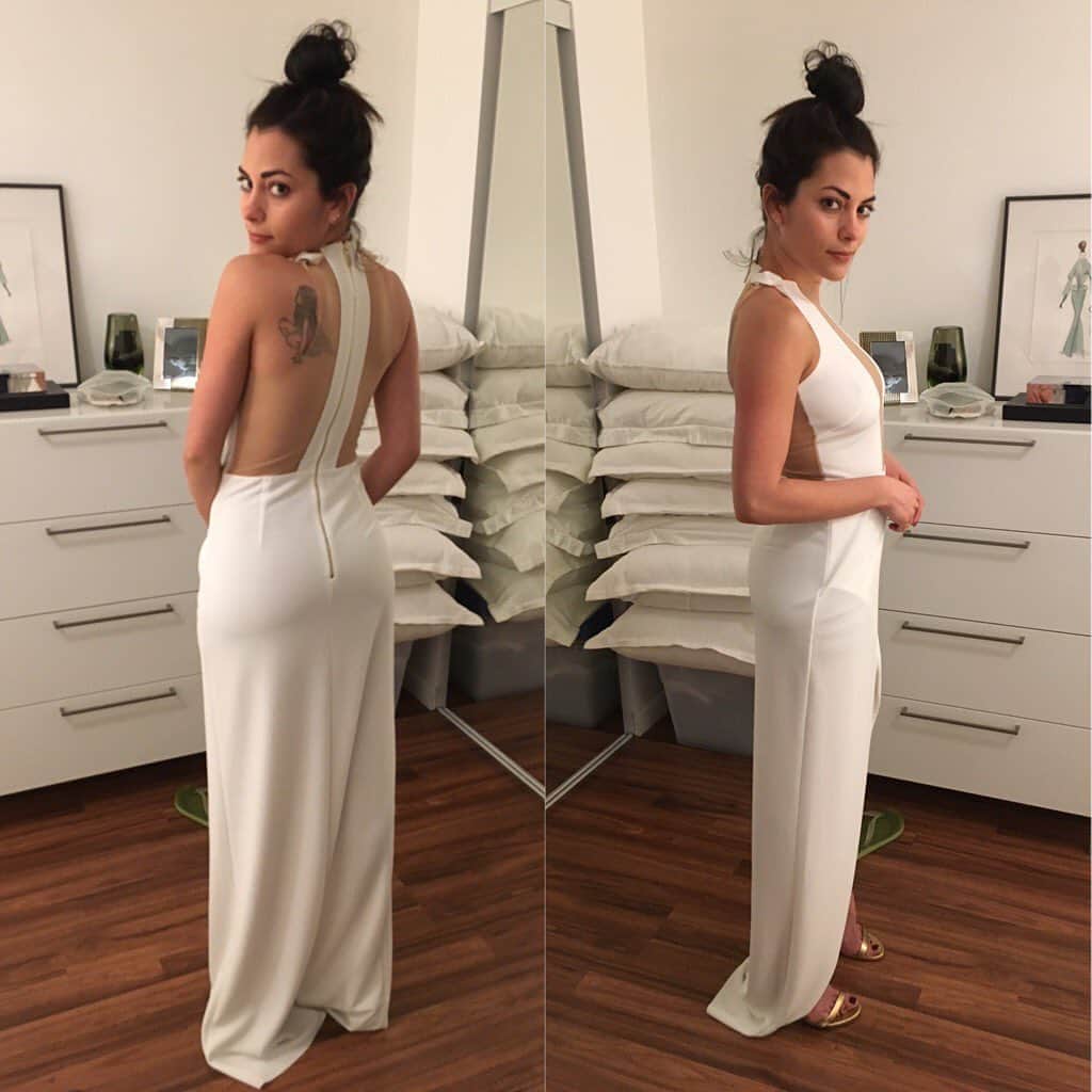 インバー・ラヴィのインスタグラム：「All dressed up nowhere to go」