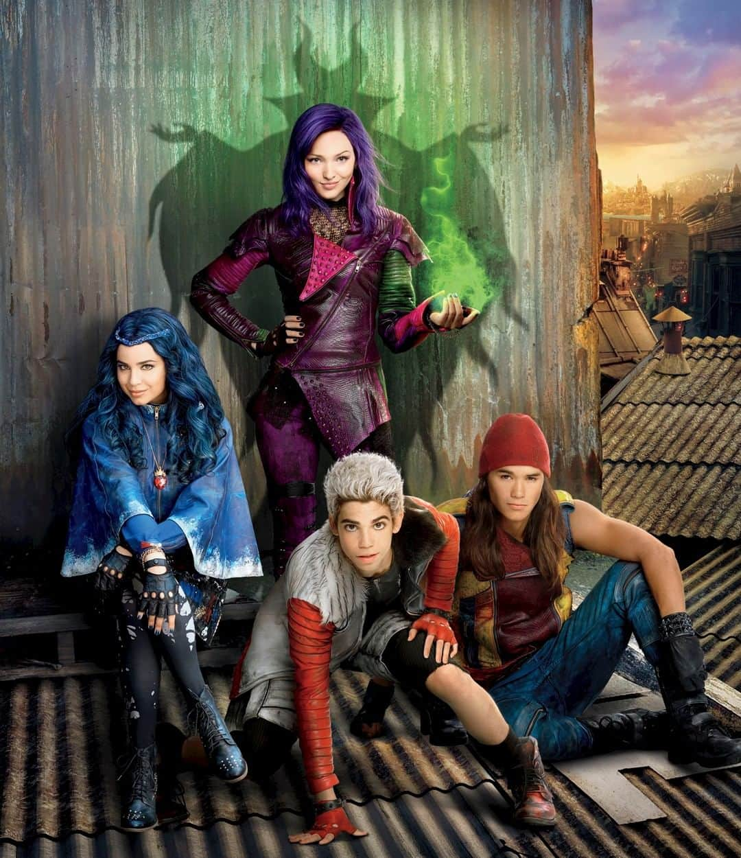 Disneyさんのインスタグラム写真 - (DisneyInstagram)「Bad looks good! Descendants, Descendants 2, and Descendants 3 are streaming on #DisneyPlus.」5月23日 2時00分 - disney