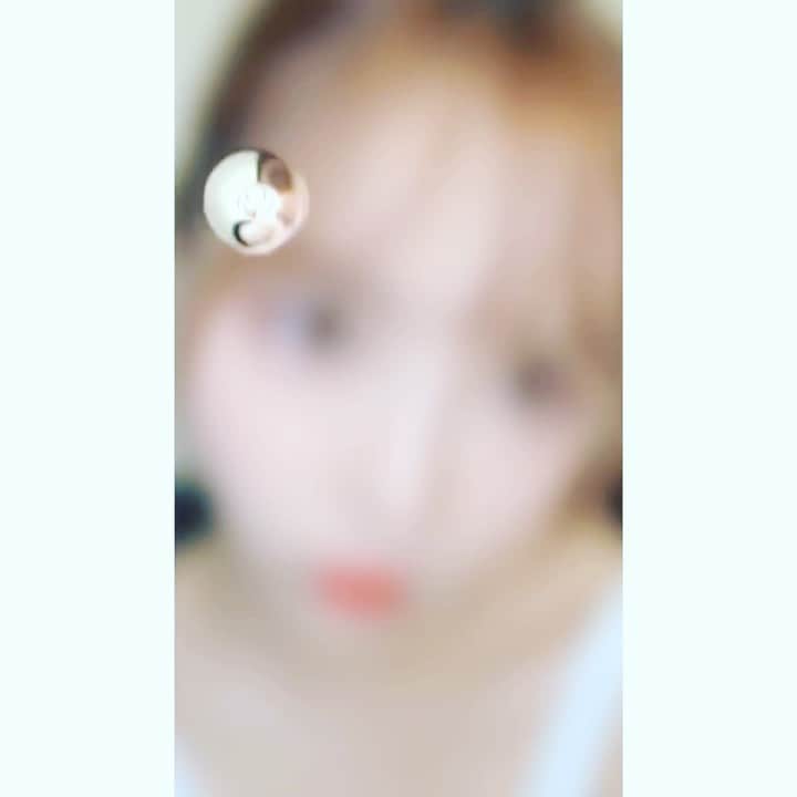 輝月あんりのインスタグラム：「自己的睫毛🥳♥︎♥︎我喜歡〜♥︎ @geniekris  謝謝妳  #睫毛捲翹術  #睫毛パーマ #アートメイク  #水晶唇 #眉毛 #tattoo #台湾美容 #台灣美睫 #台灣 #台北 #🇹🇼 #taiwan #taipei #台湾 #taiwan🇹🇼 #🇹🇼🇯🇵 #留学 #留学生活  #語学留学  #北京語  #中国語 #中国語勉強中」