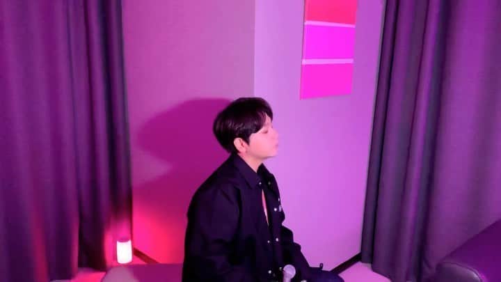 クォン・スンイルのインスタグラム：「Doja Cat & Ariana Grande - Say So x thank u, next [Mash Up] cover by KWON SOON IL 권순일 of 어반자카파 ⠀ 제 YouTube 채널 ‘UrbanKwon’ 이번 커버는 최근 빌보드 Hot100 1위를 차지한  Doja Cat의 ‘Say So’ Ariana Grande 의 대표곡 ‘thank u, next’ 를 Mash up 해봤습니다. 즐겁게 감상해 주세요 💖 ⠀ ▶️풀버전이 궁금하시다면, 인스타 프로필 링크 타고 오시거나, 제 YouTube 채널 ‘UrbanKwon’ Youtube.com/c/UrbanKwon 에서 보실 수 있습니다. ▶️Check out my cover of Doja Cat & Ariana Grande 💗 - Say So X thank u, next’ [MASHUP] on my YouTube ‘UrbanKwon’ @dojacat @arianagrande  #DojaCat #ArianaGrande #SaySo #thankunext #도자캣 #아리아나그란데 #Cover #커버 #커버곡 #KWONSOONIL #UrbanZakapa #매쉬업 #땡큐넥스트 #권순일 #어반자카파 #어반자카파권순일 #UrbanKwon #Youtube #유투브 #유튜브」