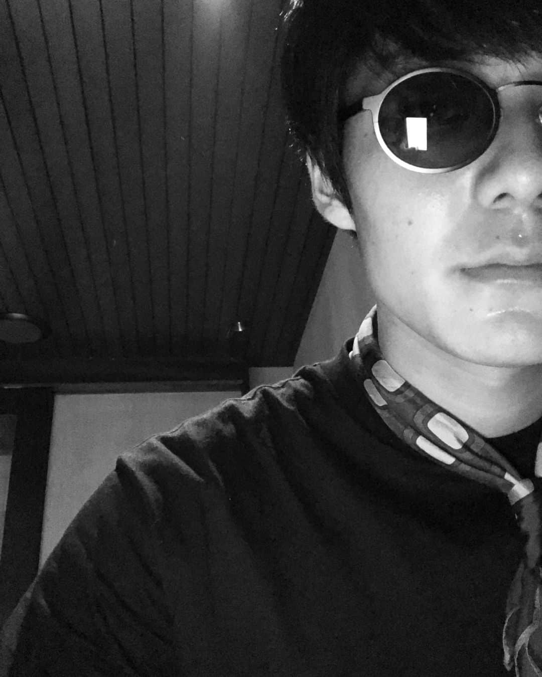 牧亮佑のインスタグラム：「梅雨が明けたら🕶🤓 楽しい夏が迎えられますように  #blyszak」