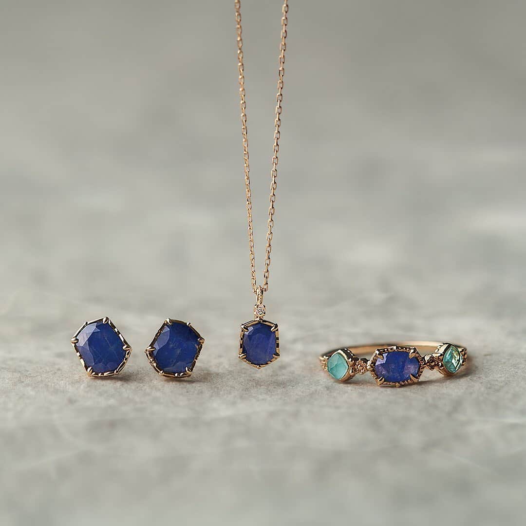 ageteさんのインスタグラム写真 - (ageteInstagram)「.﻿ 【2020 Summer Collection_BLUE】﻿ 凛としたクールな表情の深いブルー。﻿ 森の中にある湖のような幻想的なカラーに魅力を感じて。﻿ ﻿ #agete #jewelry #accessory #piercedearrings #necklace #ring #summer #collection #newarrivals﻿ #アガット #ジュエリー #アクセサリー #ピアス #ネックレス #リング #夏 #コレクション #新作」5月22日 19時07分 - agete_official