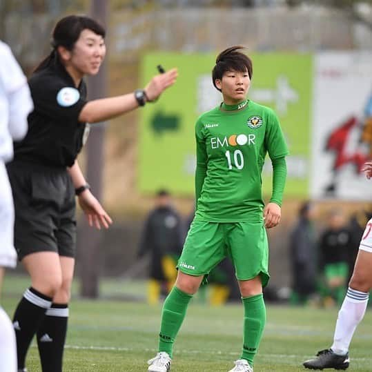 東京ヴェルディさんのインスタグラム写真 - (東京ヴェルディInstagram)「多くの日本女子代表選手が輩出してきた、日テレ・東京ヴェルディベレーザのアカデミー。メニーナ、そして2012年立ち上げのセリアス。﻿ ﻿ 所属選手のアカデミー時代を、秘蔵写真と思い出コメントで振り返る好評企画🐸！﻿ ﻿ 今回は、菅野奏音選手のメニーナ時代🌱（2013〜18年）﻿ 🏆全日本女子ユースサッカー選手権大会：優勝 1回（2018年）﻿ ●菅野奏音選手が語る、アカデミー時代の思い出🔻﻿ 中1の時は体格が小さく、交代で試合に出る時に、その時監督だった俊さん(鈴木俊 ちふれASエルフェン埼玉GM)が交代のところまでついてきてくれて背中を押されて試合に出ていました。(笑)﻿ 中3で初めて10番のユニフォームを着た試合で、寺さんに怒られて泣いたのを覚えています。メニーナの10番の責任や重さを実感しました。﻿ 高3では、Gothia Cupで優勝したのがいい思い出として残っています。﻿ ﻿ #菅野奏音﻿ #日テレメニーナ﻿ #全日本女子ユースサッカー選手権大会優勝﻿ #beleza﻿ #ベレーザ #日テレベレーザ #日テレ東京ヴェルディベレーザ #東京 #tokyo﻿ #stayhome﻿ #stayathome﻿ #おうちでヴェルディ #おうちでベレーザ」5月22日 19時12分 - tokyo_verdy