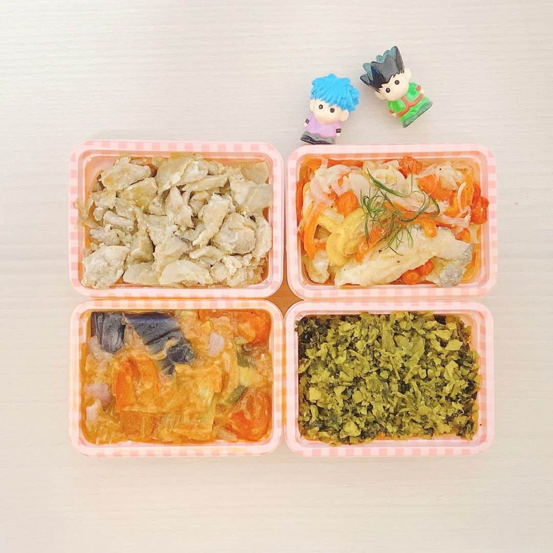 パ@小豆さんのインスタグラム写真 - (パ@小豆Instagram)「🍽🐟🍅🍆🥒🐓﻿ ﻿ ﻿ ﻿ ﻿ ﻿ ﻿ ﻿ ﻿ ﻿ #お父さんから #送られてきた #ラタトゥイユ #高菜チャーハンの具 #チキンピラフの素 #鱈のエスカベッシュ #エスカベッシュって何 #ってなるよね #洋風の南蛮漬け #北欧の保存食 #らしい #すごいね #楽しみ #作り方も教えて貰お」5月22日 19時41分 - pkpk_azs