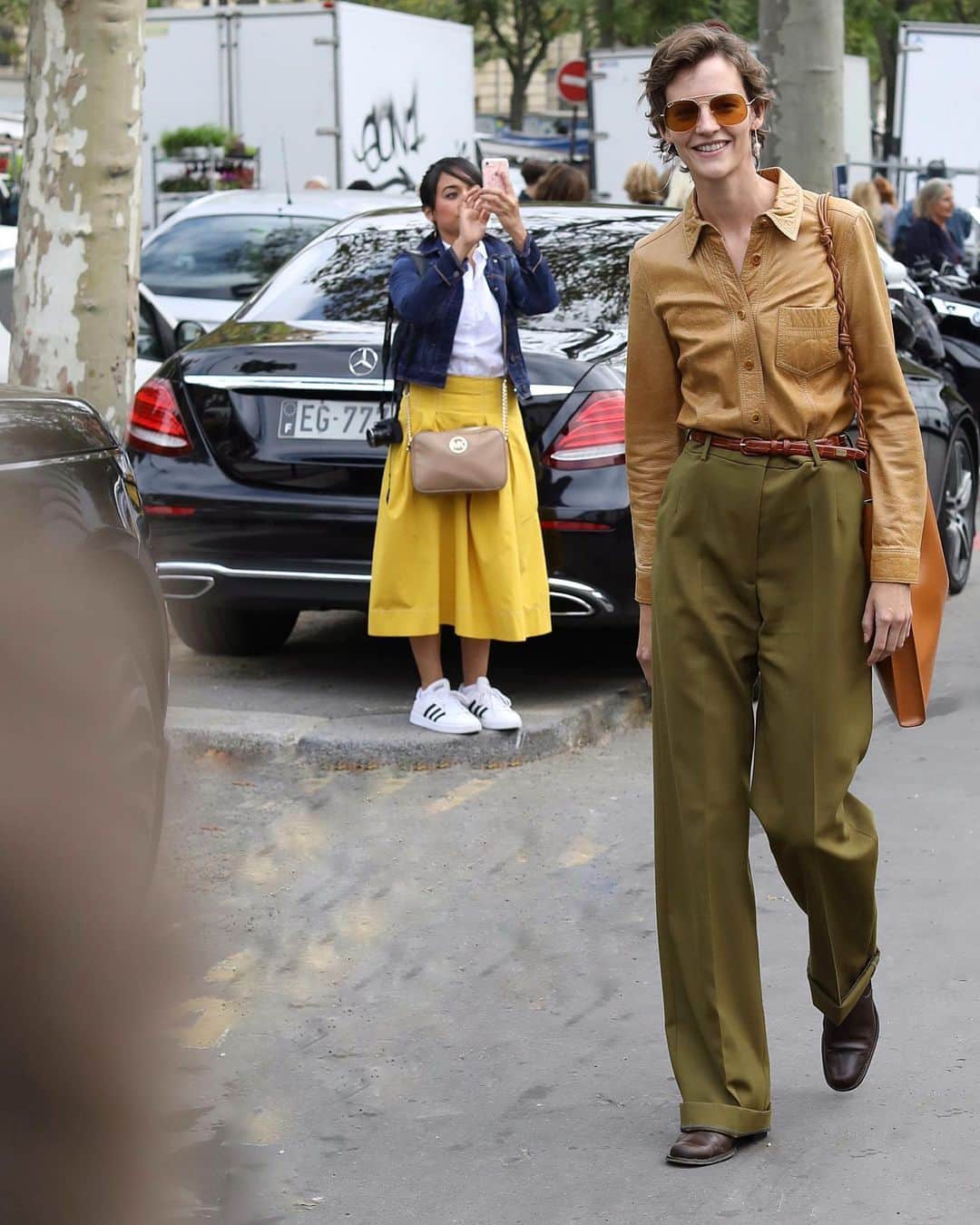 Lee Oliveiraさんのインスタグラム写真 - (Lee OliveiraInstagram)「28th September 2019  Avenue du Président Wilson, Paris . . . . #paris #streetphotography #style #modeloffduty」5月22日 19時53分 - leeoliveira
