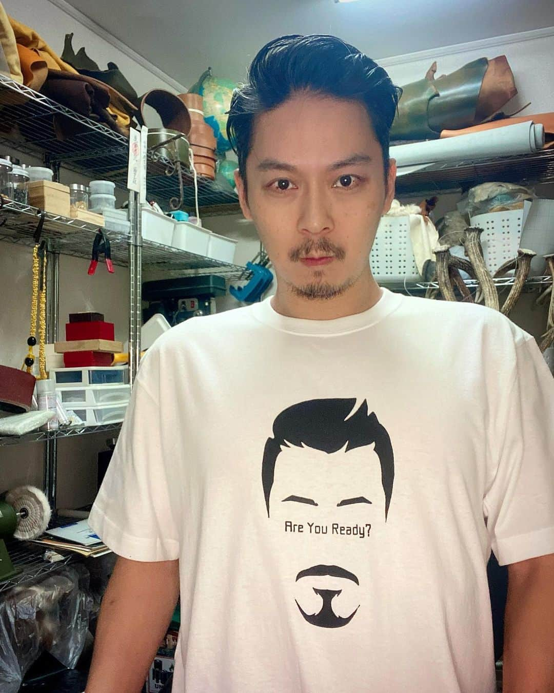 坂東工さんのインスタグラム写真 - (坂東工Instagram)「こんなTシャツ作ってみました👕 “Are You Ready?” Tシャツ（笑） 欲しい方います？w まずは気に入ったので自分で着ようっと。 #坂東さんは夜いきなり制作する #欲しい方はdmください  #明日は4回目のインスタライブ #ゲストもいるかも」5月22日 20時52分 - takumimoriyabando