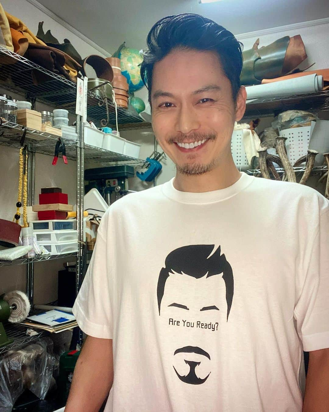 坂東工さんのインスタグラム写真 - (坂東工Instagram)「こんなTシャツ作ってみました👕 “Are You Ready?” Tシャツ（笑） 欲しい方います？w まずは気に入ったので自分で着ようっと。 #坂東さんは夜いきなり制作する #欲しい方はdmください  #明日は4回目のインスタライブ #ゲストもいるかも」5月22日 20時52分 - takumimoriyabando