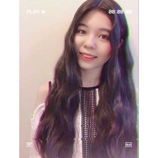 砂川涼音のインスタグラム：「🧝🏻‍♀️🧝🏻‍♀️」
