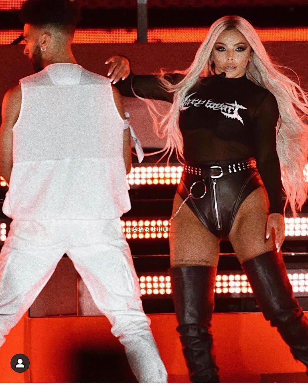ジェシー・ネルソンのインスタグラム：「I will never ever take performing for granted again! It genuinely is the one thing that makes my heart the happiest it can be. When we come back I hope you’re all ready 🙊 cs this new era is 🤯🔥🔥🔥」