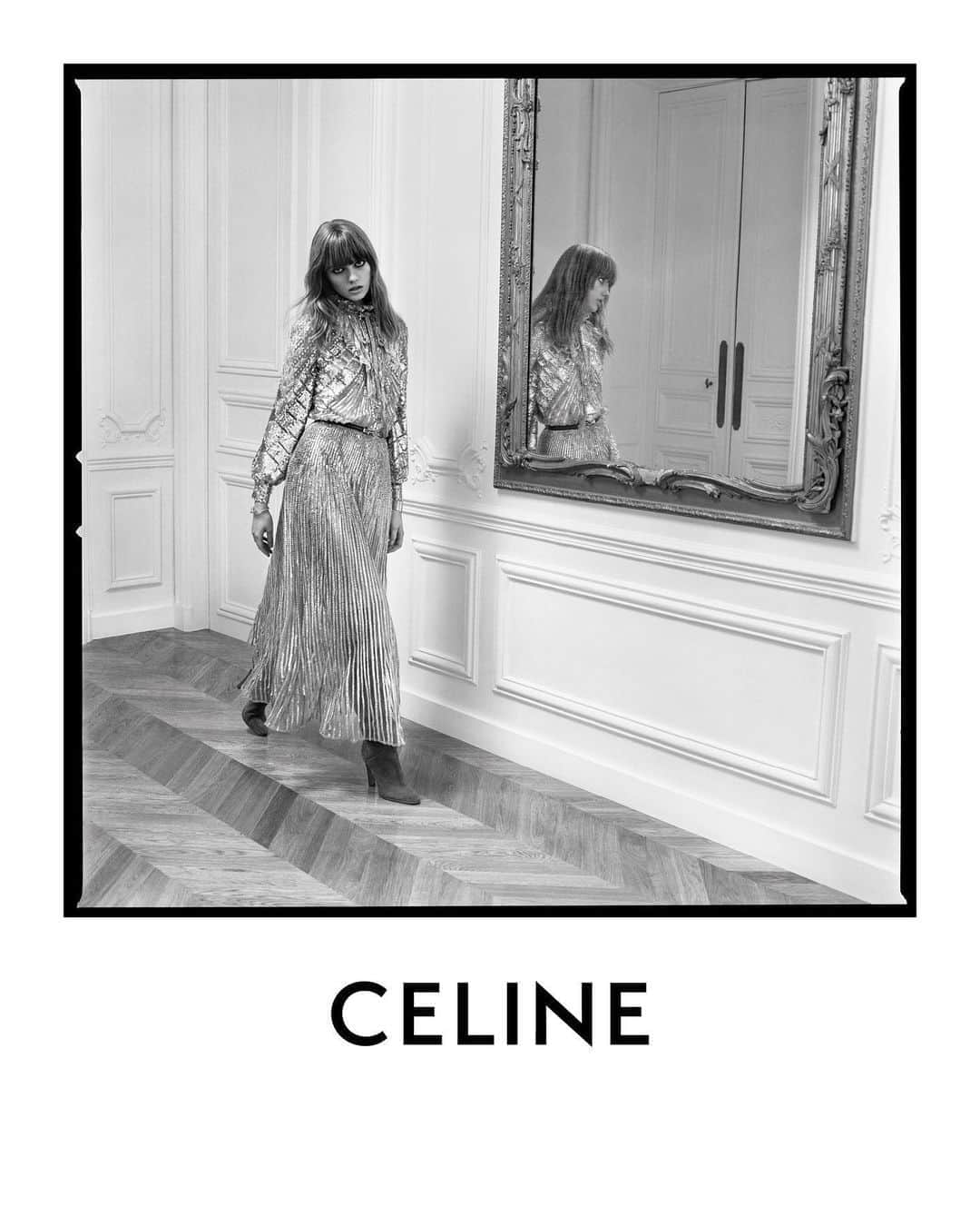 Celineさんのインスタグラム写真 - (CelineInstagram)「TRIOMPHE CELINE WOMEN SUMMER 20  FRAN PHOTOGRAPHED IN PARIS BY @HEDISLIMANE IN OCTOBER 2019  COLLECTION AVAILABLE AT CELINE.COM  #CELINETRIOMPHE #CELINEBYHEDISLIMANE」5月22日 22時04分 - celine
