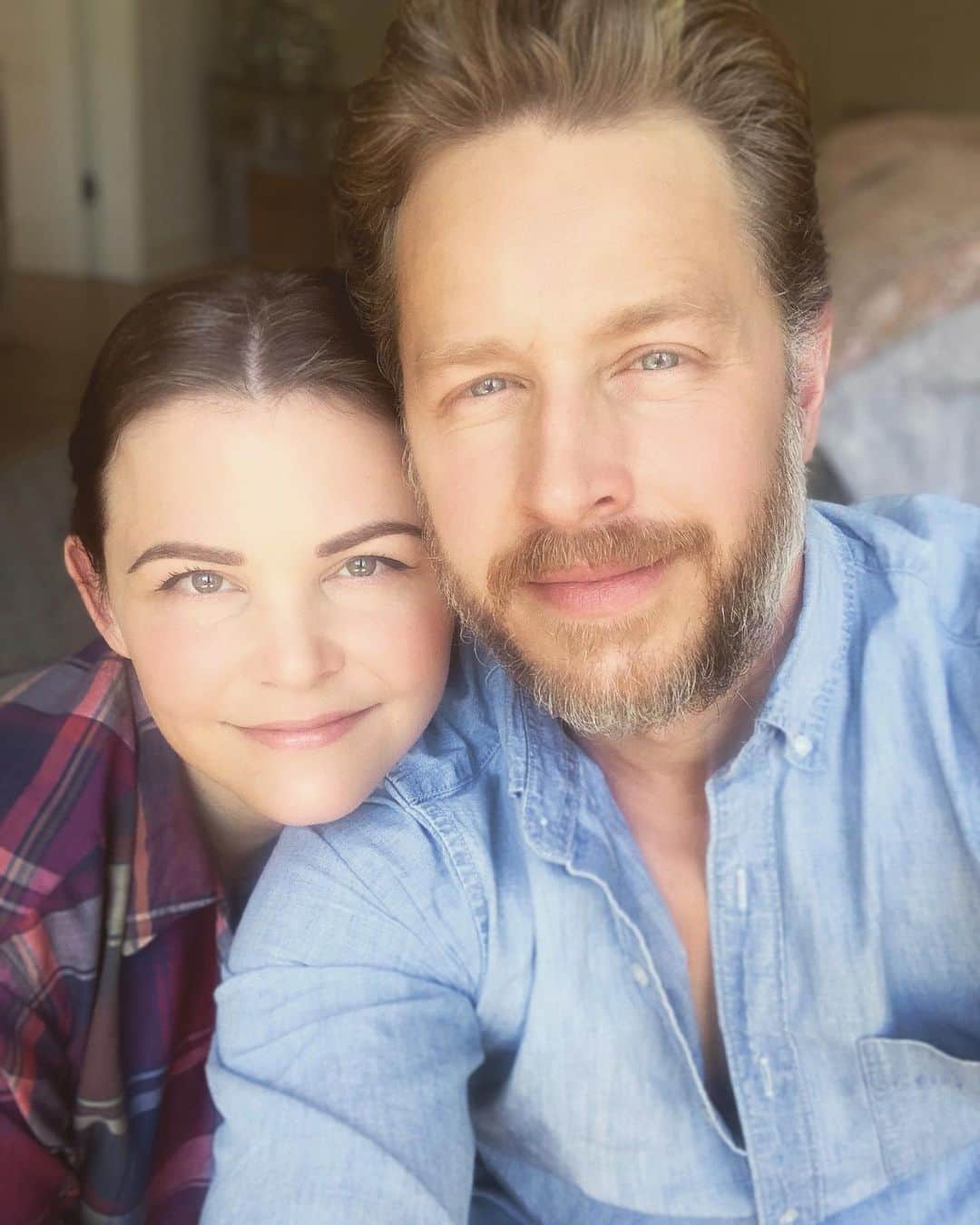 ジョシュア・ダラスのインスタグラム：「HAPPY BIRTHDAY to my favorite person! You’re the best there is #ginnifergoodwin. Love you.」