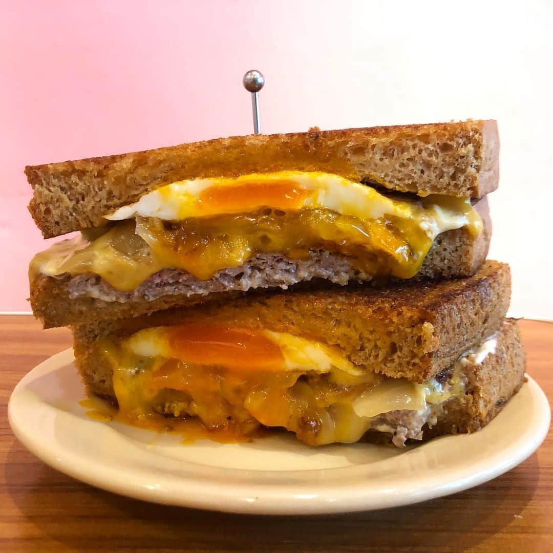 東京肉レポートのグルメインスタ