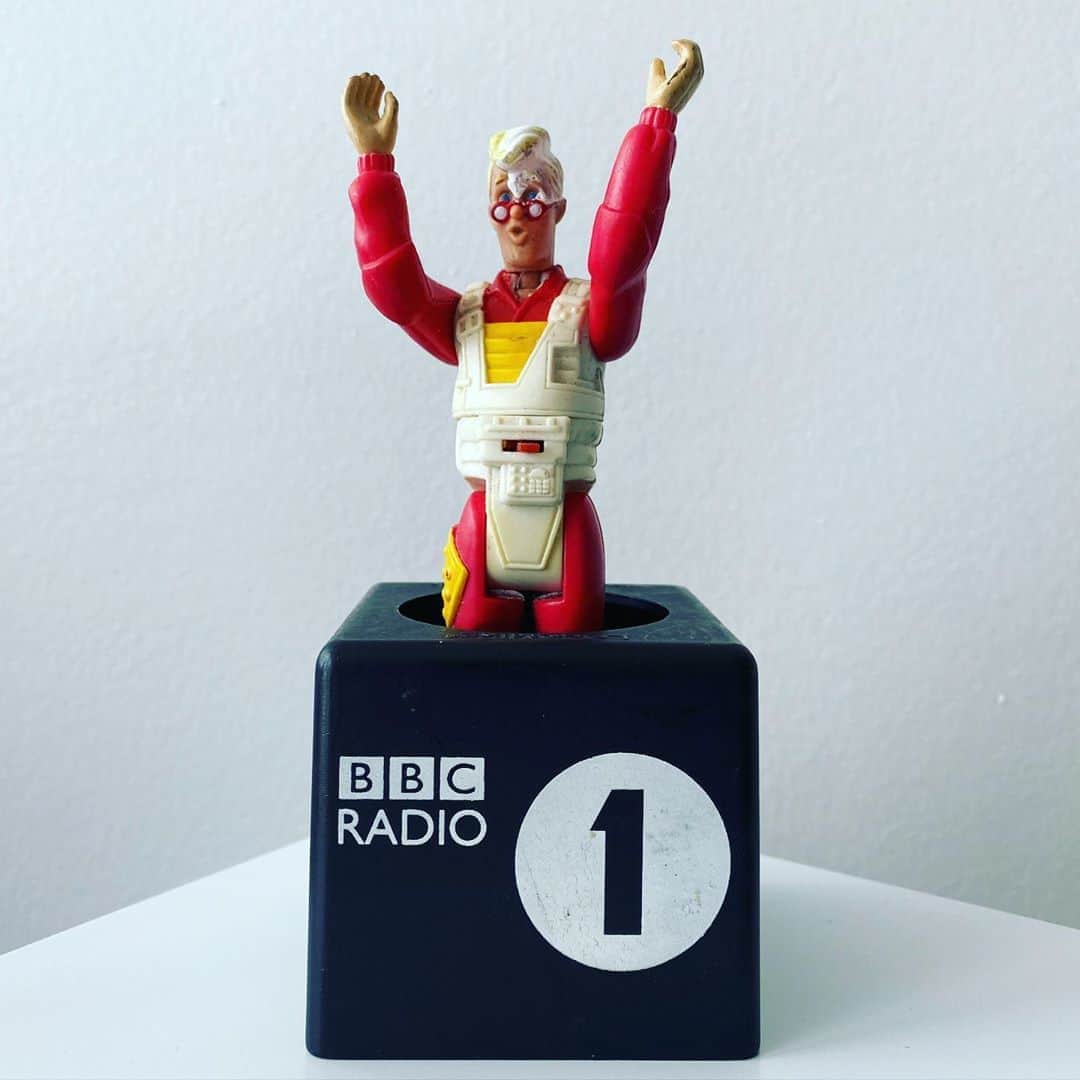 アーマンド・ヴァン・ヘルデンのインスタグラム：「My Radio 1’s Big Weekend 2020 live streaming DJ set available in the UK on BBC iPlayer via this link - http://www.bbc.co.uk/programmes/p08dpz70」