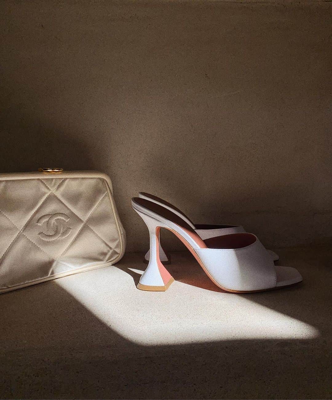 Marianna Hewittのインスタグラム：「summer shoes I can’t wait to wear (I haven’t worn heels in so long 😂)」