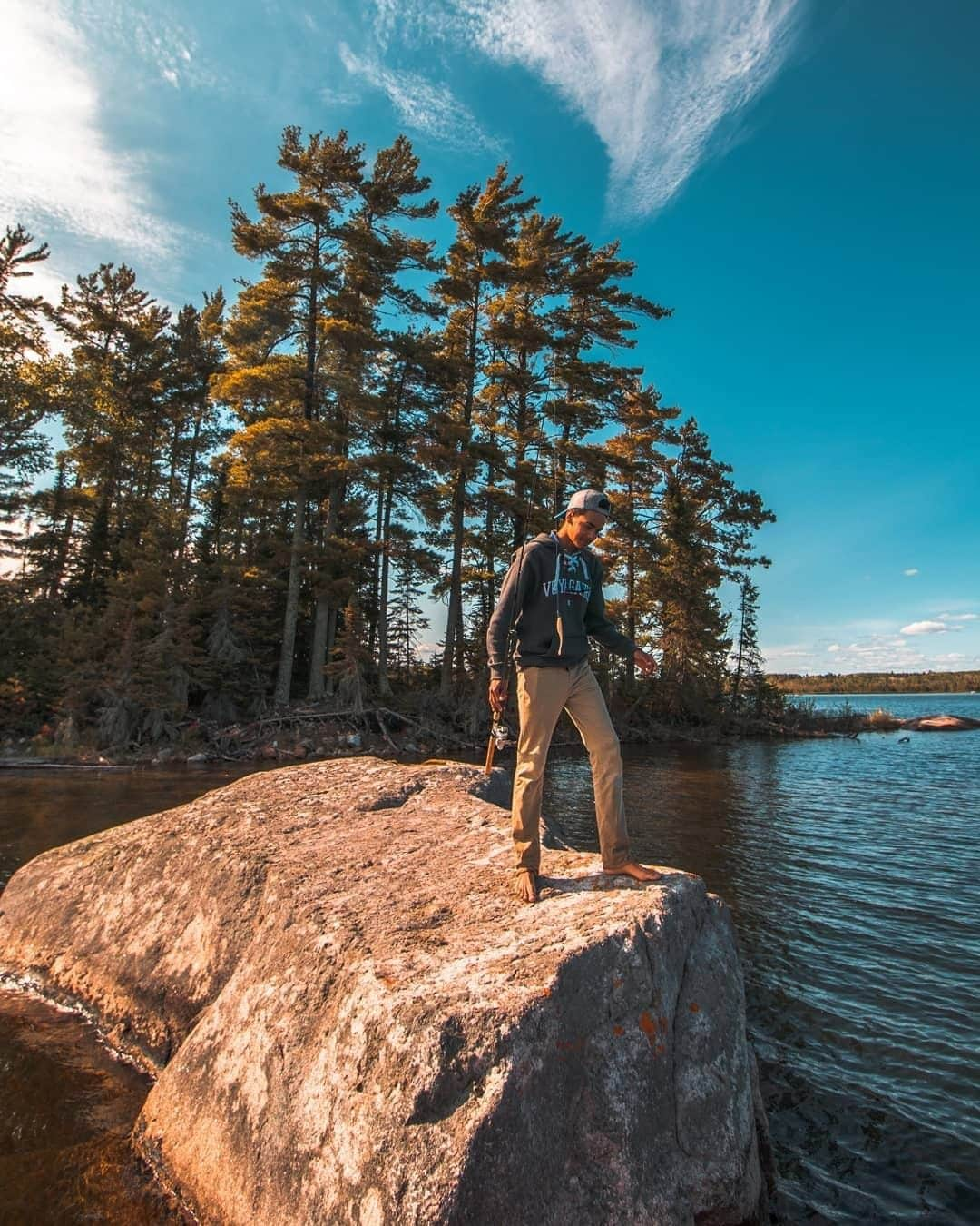 Visit The USAさんのインスタグラム写真 - (Visit The USAInstagram)「Minnesota’s Voyageurs National Park is known for its forests, waterways and huge lakes. Great spot for fishing 🎣, canoeing 🛶, and camping 🏕️. What activity would you rather do? 📷: @voiix #VisitTheUSA #TogetherInTravel」5月23日 1時00分 - visittheusa