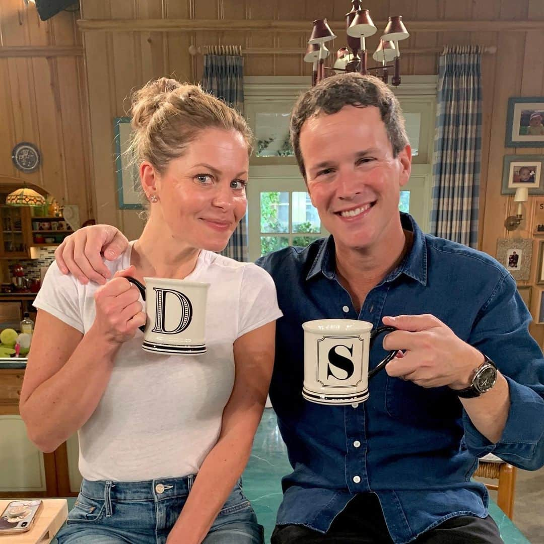 フラーハウスのインスタグラム：「His and hers. 💛 📸: @candacecbure」