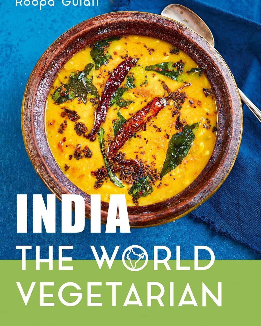 ナイジェラ・ローソンさんのインスタグラム写真 - (ナイジェラ・ローソンInstagram)「‪I’m very pleased to say that @roopagul’s India - part of the @bloomsburycooks World Vegetarian series - is on #CookbookCorner this week. Read all about it, and get her recipe for Kashmiri Chilli and Cardamom Potatoes ‬by clicking on link in bio. To clarify, proceed as follows: tap on my name, which will take you to a page that has a link on it that says www.nigella.com/instagram. When you click on this link, it will take you to a page of photographs: click on the picture of the recipe in question!  Photograph by @davidloftus」5月23日 1時31分 - nigellalawson