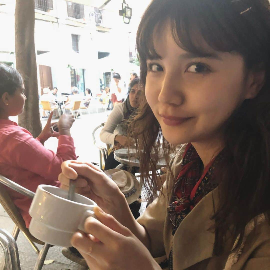 村田倫子さんのインスタグラム写真 - (村田倫子Instagram)「もうこの日からまるっと １年が経っているなんてね🇪🇸 旅を共にした友人は、母になりました。時間は着実に刻まれてる。 世の中も、わたしも、少しでも確かに前に進むといいな。」5月23日 11時23分 - rinco1023