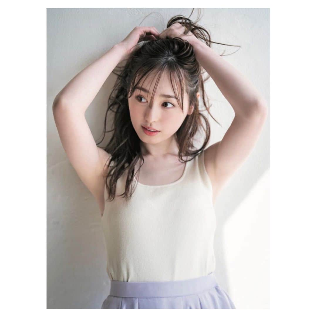 福原遥さんのインスタグラム写真 - (福原遥Instagram)「. 素敵な写真をたくさん撮って頂きました☺︎ 特大ポスターも3種類ついているので、是非ゲットして頂けたら嬉しいです！ #bltgraph」5月23日 12時02分 - haruka.f.official