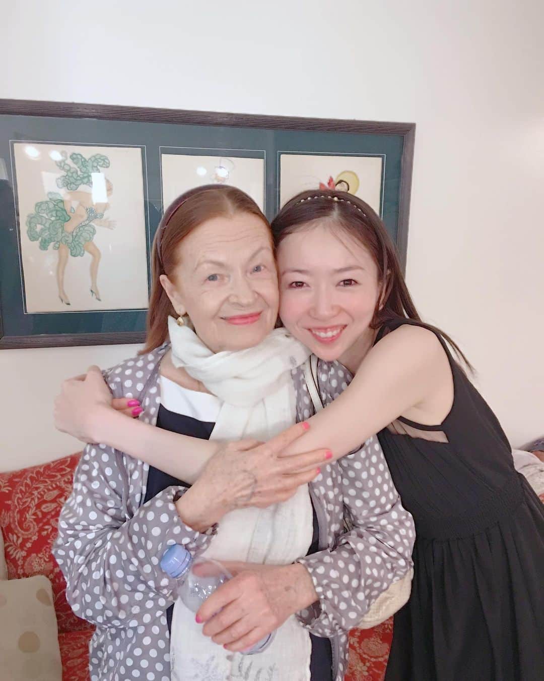 のインスタグラム：「Happy Birthday, Irina♥️ So much love and respect for this legend ballerina. As she would say to me, “Love you and Kisses💕” 今日は敬愛してやまない、恩師イリーナのバースデー🎂 会うたびに「...。Love you and Kisses💕」と魔法の言葉を私に投げ掛けてくれます。  #irinakolpakova #legend #legendballerina #ballerina #respect #love #coach @abtofficial #バレリーナ　#伝説 #尊敬  #敬愛 #コーチ　#大好き」