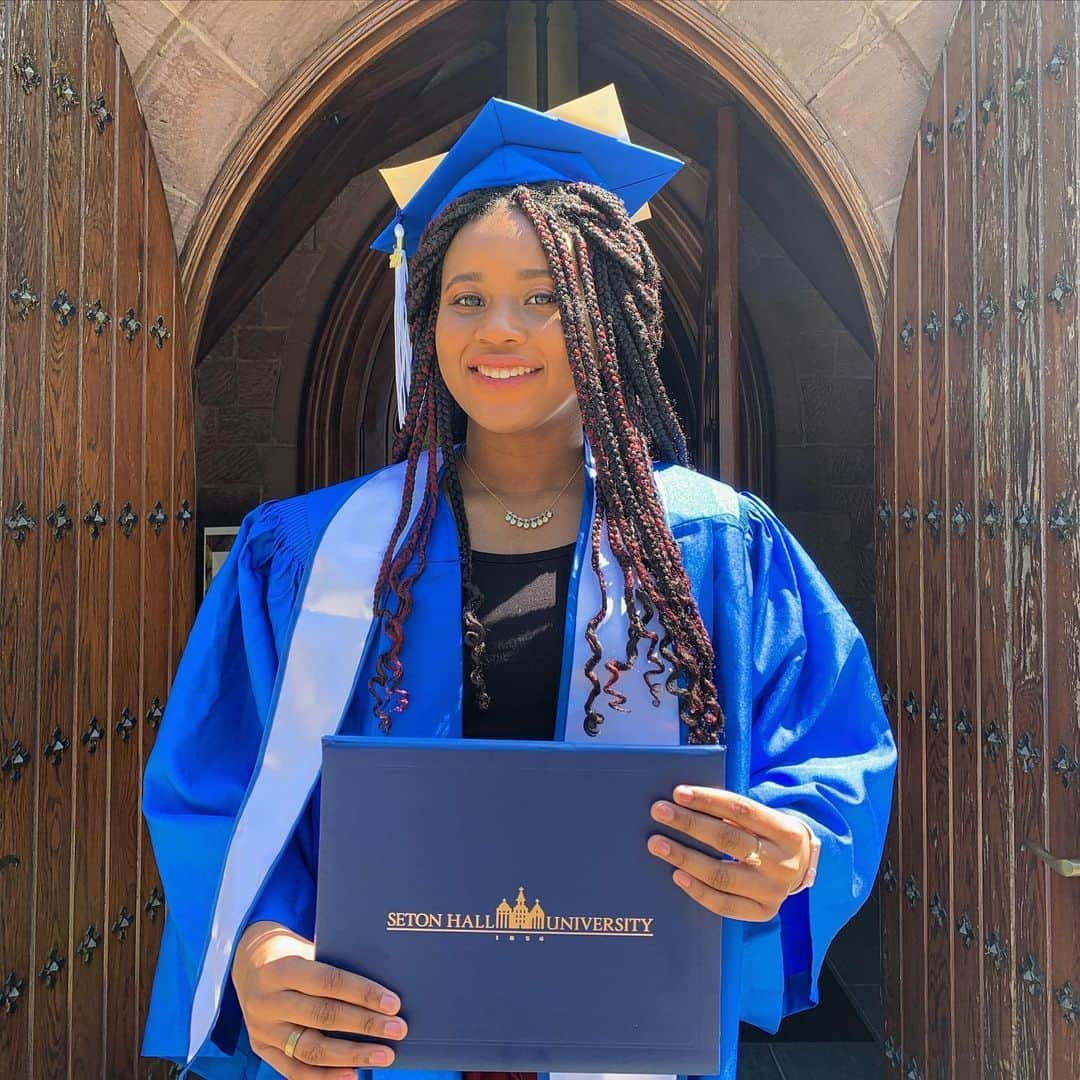 ファボラスさんのインスタグラム写真 - (ファボラスInstagram)「Congratulations to my niece @itstiombae on graduating in the Class of 2020 from @setonhall University!! Proud of you for continuing your education thru any adversities you faced... And I saw firsthand how it wasn’t a easy road but you kept going!! And now you Level Up to the next stage of LIFE & I’m sure you’re gonna move forward to more Successes in Life & Career 🎓 📜 ••• P.S. I’ve done many things & given many material gifts for my family over the years, but this is 1 of the accomplishments I’m most proud of. Putting a family member thru College & she becoming the 1st to complete 4 years & get a Degree in Arts & Liberal Studies. It’s a gift that keeps giving. Never forget how important it is to invest in the future of your Family! 🖤💯 #SetonHall2020  #TheFamily」5月23日 3時33分 - myfabolouslife