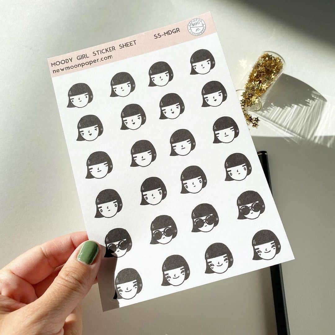 のインスタグラム：「New stickers and DIGITAL DOWNLOAD Letter Sets are HERE!!!!! Been working hard on these babies. Please check out my site and share this post if you love it!  Been wanting to make downloadable things for friends that can’t afford shipping internationally. Hope these tickle your fancy!! 新しいステッカーとデジタルダウンロードレターセットがここにあります!!!!! このベイビーたちのために一生懸命働いていました。 私のサイトをチェックして、気に入ったらこの投稿を共有してください！  海外に発送する余裕がない友人のためにダウンロード可能なものを作りたいと思っていました。 これらがあなたの空想をくすぐるのを願っています!! #stickers #newstickers #stickerpack #stickerkit #cutestickers #sketchbook #decorating #newthings  #shopsmall #shoplocal #nmpg #newmoonpapergoods #etsy #etsyseller #planner #happyplanner #journaling #lettersets #writemore」