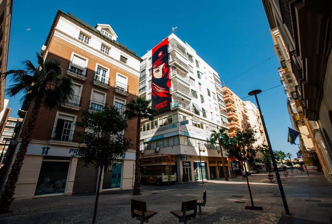 Shepard Faireyさんのインスタグラム写真 - (Shepard FaireyInstagram)「For this week's throwback, I'm highlighting my trip to Málaga in 2015. I was very excited about the opportunity to visit a beautiful city and not only do more art in the streets but showcase "Your Eyes Here," a solo exhibition that featured a broad range of my works at the CAC Málaga Museum. The CAC is a beautiful space that lent itself well to the variety of scales and configurations of my work. I was proud to be showing at the same time as D*Face, an artist I consider a friend and inspiration! Check out these shots from the trip that were taken by @jonathanfurlong. I hope to go back to visit someday, in the meantime I hope all of my friends in Spain and all over the world are staying safe! -Shepard」5月23日 5時06分 - obeygiant