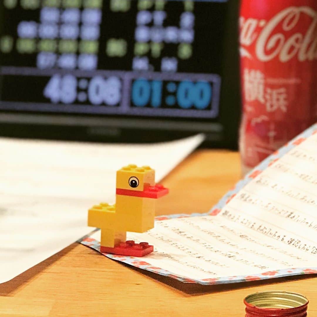 井手大介のインスタグラム：「リスナーの方がLEGOを送ってくれた！！バラバラで届いたパーツだけどきっとこれであってるよね？　#theburn847」