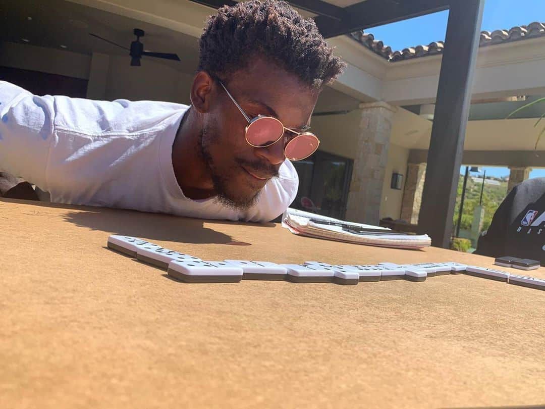 ジミー・バトラーさんのインスタグラム写真 - (ジミー・バトラーInstagram)「dominoes is much like life... you gotta play the bones you’ve pulled..」5月23日 6時26分 - jimmybutler