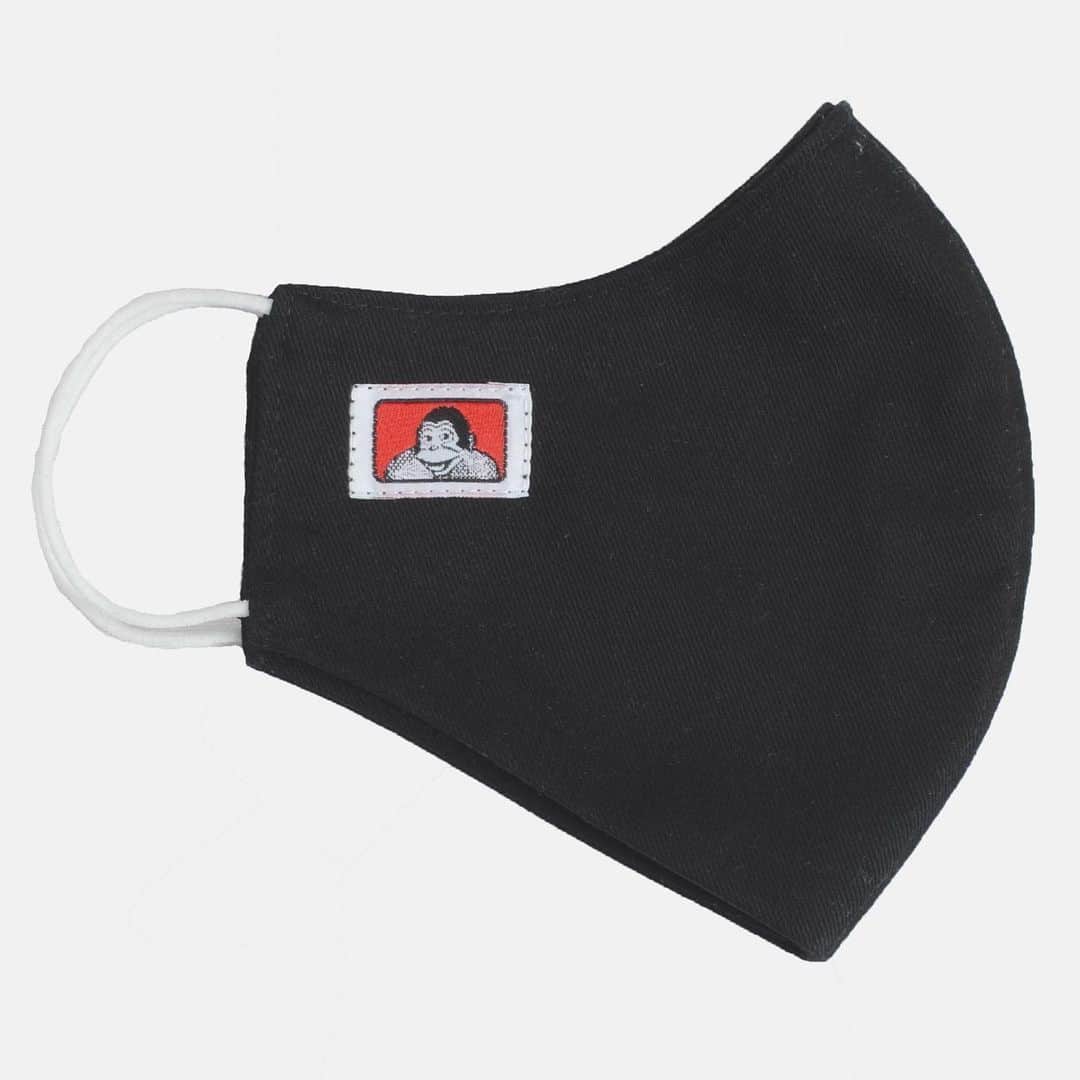 ベンデイビスのインスタグラム：「As masks are becoming a part of our everyday life, Ben Davis is taking steps to assist during these turbulent times. From us to you we’d like to offer to the first 500 orders at bendavis.com a free mask with purchase. Please use the code “maskup” to redeem. We sincerely hope all of you are safe, healthy, and last but not least, sane. Stay Plenty Tough guys, everything’s gonna be alright! #bendavis #maskup」
