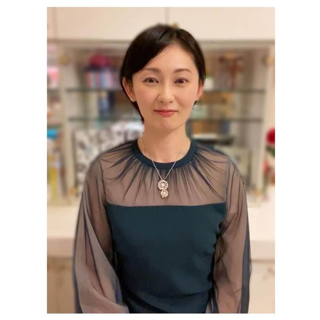 風花舞さんのインスタグラム写真 - (風花舞Instagram)「明日5/24(日)21:00〜6回目のインスタライブ配信予定です。  緊急事態宣言解除になるまでということで始めたインスタライブももう6回目。 もしも5/25(あたり？)に緊急事態宣言が解除されたら、とりあえず毎週(日)21:00〜という形での配信は明日で最後になります。  先週頂いた質問にお答えしつつ、 リアルタイムコメントともやり取りしつつ… 明日も進めて参ります⸜(๑⃙⃘'ᵕ'๑⃙⃘)⸝⋆* #インスタライブ#日曜日#配信#6回目#風花舞」5月23日 9時57分 - kazahanamai_official