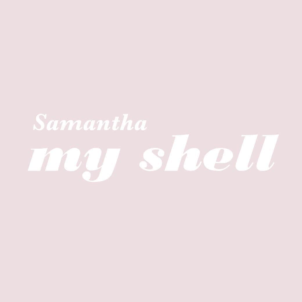 Samantha Thavasaさんのインスタグラム写真 - (Samantha ThavasaInstagram)「Samantha My SHELL💕 パッと目を引くキャッチーな カラーリングにときめく♡ . 貝殻モチーフの巾着バッグが 乙女ゴコロをくすぐる愛らしいデザインです✨✨ 夏のコーディネートにニット素材を 合わせて新鮮さをプラス❣️ しっかりとしたニット素材なので、たくさんものを入れても安心なアイテム💓✨✨ . black/navy blue/coral pink/khaki/fresh yellow/silver/ gold/dull purple H32×W36×D1cm ¥10,000+tax #samanthathavasa #サマンサタバサ #summerbag #夏よこい」5月23日 10時55分 - samantha.thavasa_official