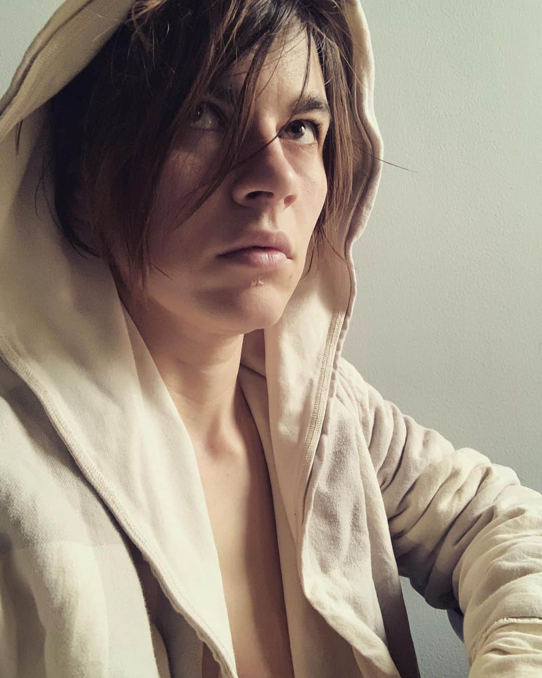 カーキ・キングのインスタグラム：「Morning.」