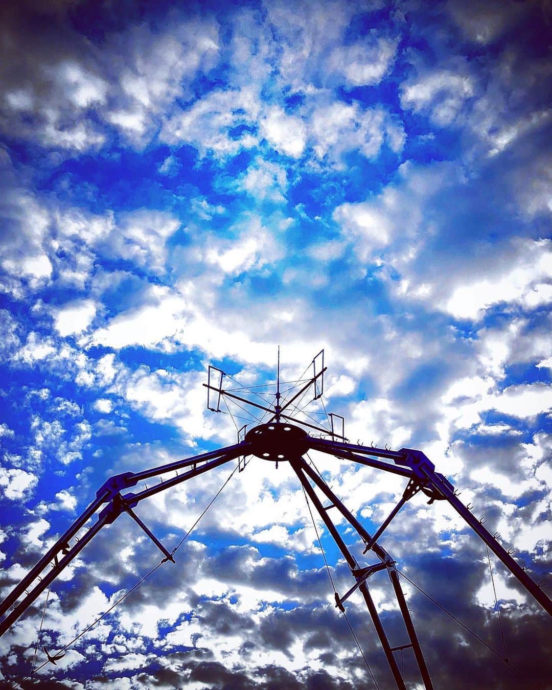 羽原信義さんのインスタグラム写真 - (羽原信義Instagram)「2020年1月の空。」5月23日 20時54分 - nobuyoshi_habara