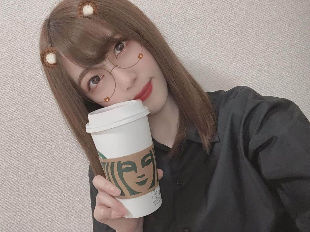 松村芽久未さんのインスタグラム写真 - (松村芽久未Instagram)「﻿ ﻿ 大好きなスタバ復活はほんま幸せなんよ🤤﻿ ﻿ ﻿ ﻿ これは【抹茶ティーラテ】﻿ ﻿ ・オールミルク﻿ ・エクストラパウダー﻿ ﻿ で、注文♡♡♡﻿ ﻿ ﻿ #スターバックス #starbacks #抹茶ラテ」5月23日 21時02分 - m.egu0626