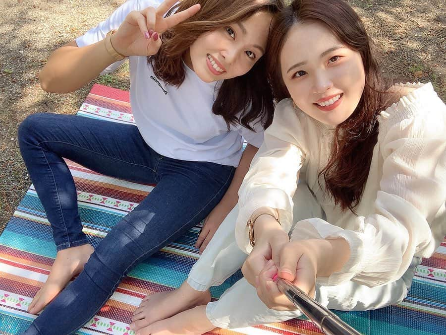 増田葵さんのインスタグラム写真 - (増田葵Instagram)「. 人がいない場所を探してpicnicしてからお散歩！🚶🏻‍♀️ やっぱりお外はいいね〜〜☺️❤︎」5月23日 21時17分 - aaaoi620