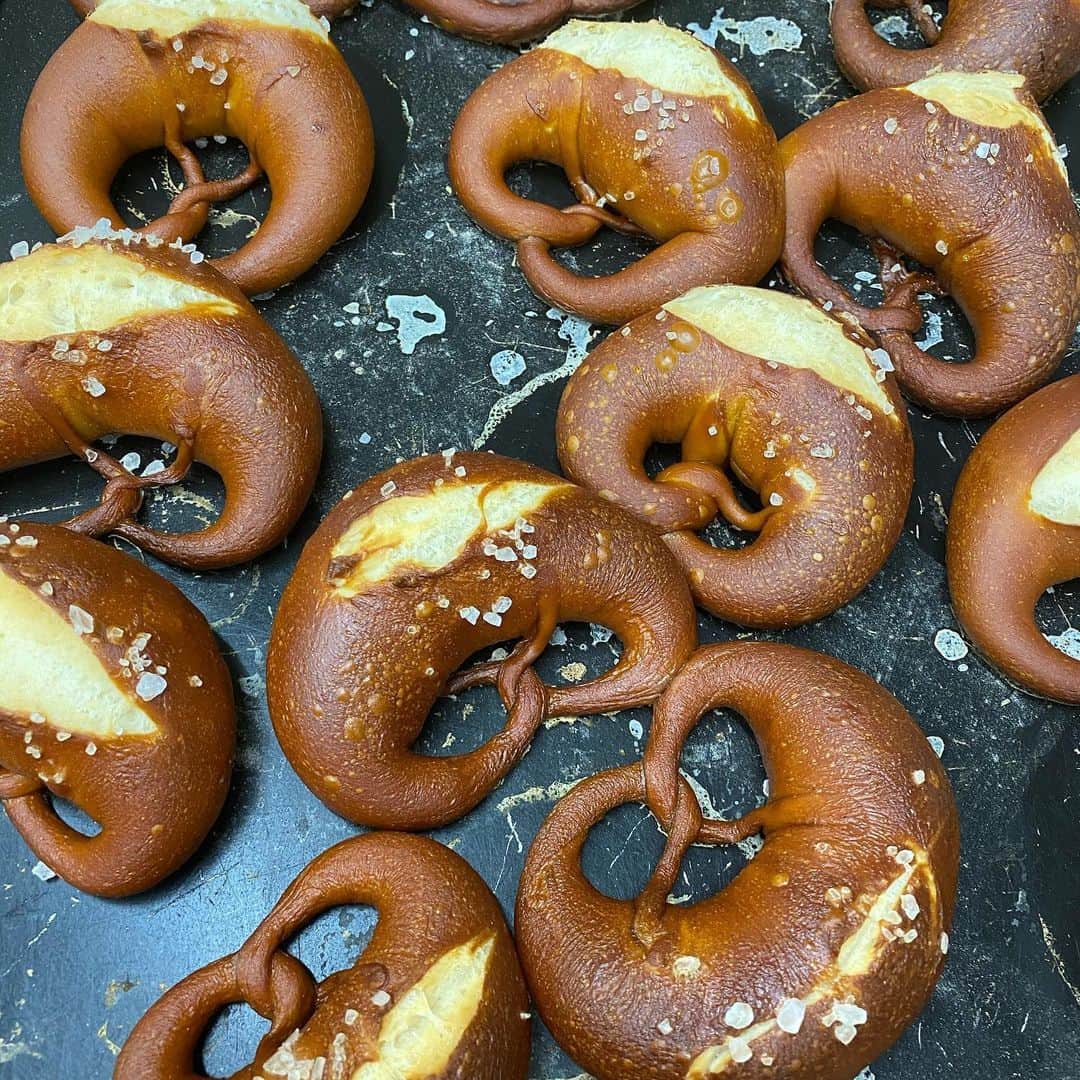 魔女菅原のグルメインスタ