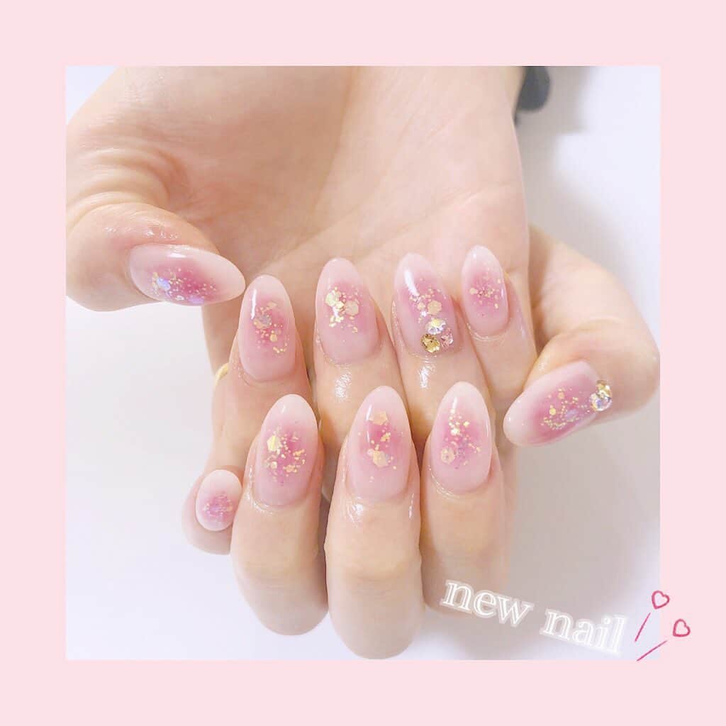 鳥海絢菜のインスタグラム：「・ ここ3ヶ月くらいのネイルたち ( ᐢ˙꒳​˙ᐢ )🤍 ・ ・ pinkばっかりだね🎀 ・ いつも @rummie51  ちゃんありがとう💖 ・ #nail #pink #aurora #flowers #cherry #ネイル #三軒茶屋」