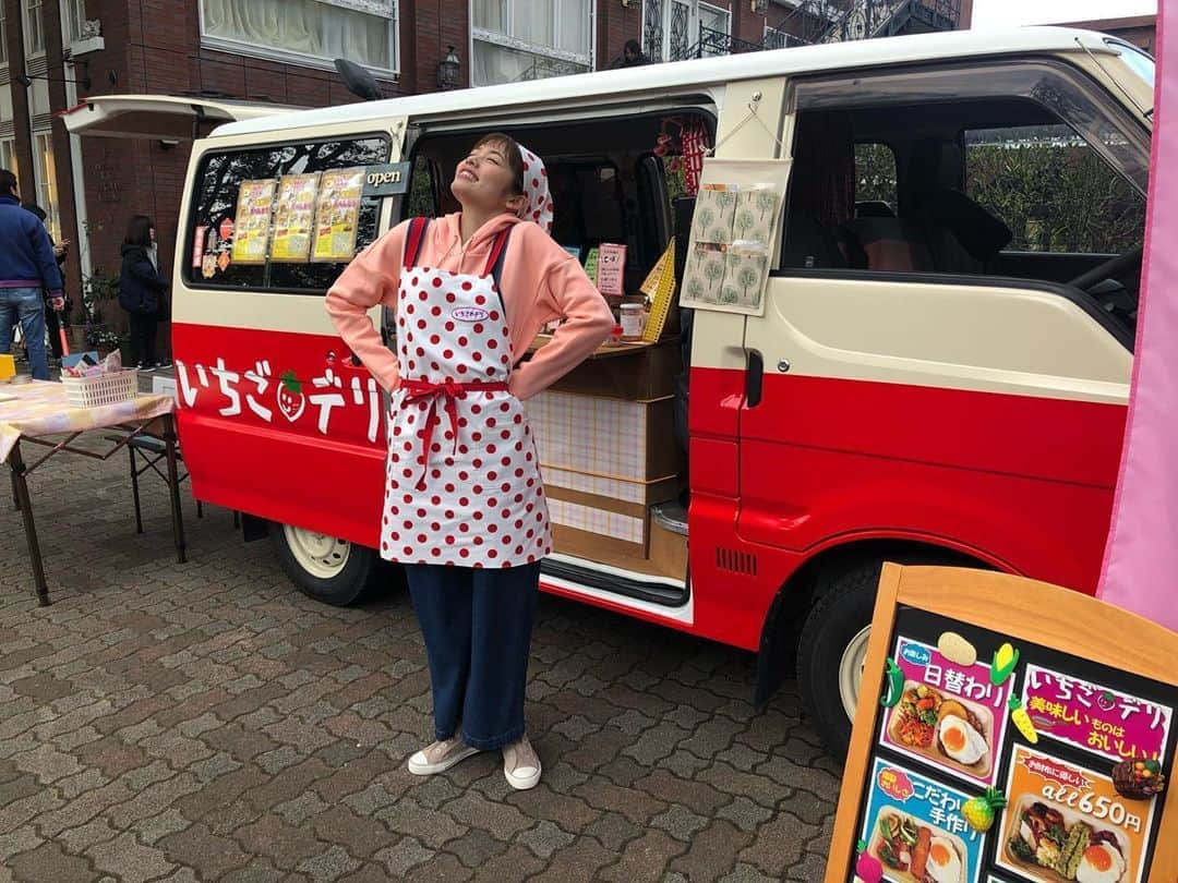 小芝風花さんのインスタグラム写真 - (小芝風花Instagram)「「美食探偵　明智五郎」 明日、特別編の放送です☺︎ #美食探偵 #明智五郎 #小林苺 #1号じゃなくて苺です！」5月23日 14時12分 - fuka_koshiba_official