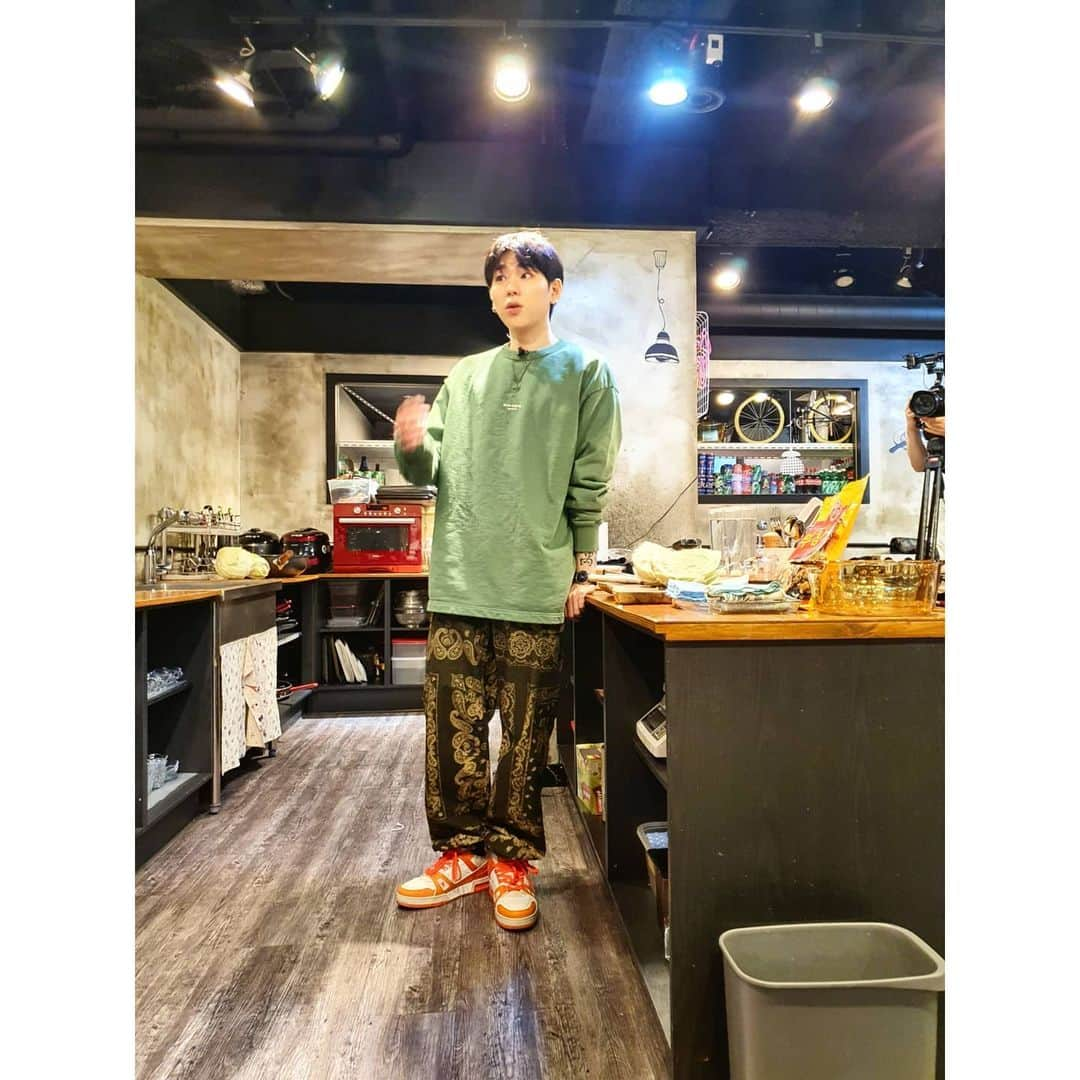 ジコさんのインスタグラム写真 - (ジコInstagram)「지아쿡👨‍🍳🔪」5月23日 14時52分 - woozico0914