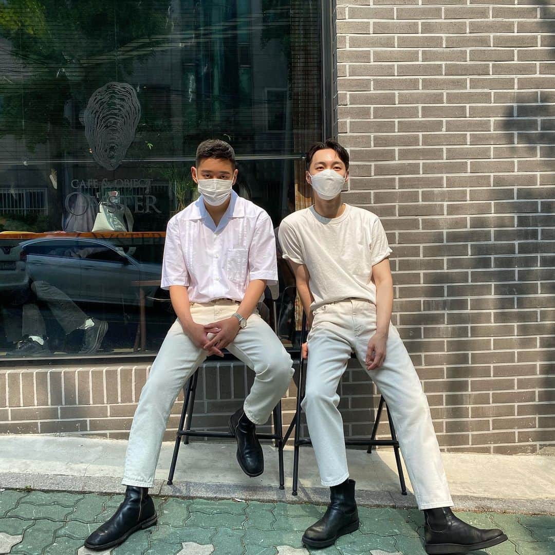 ビボム のインスタグラム：「오늘의 트윈룩👥 @vaekseungmo」