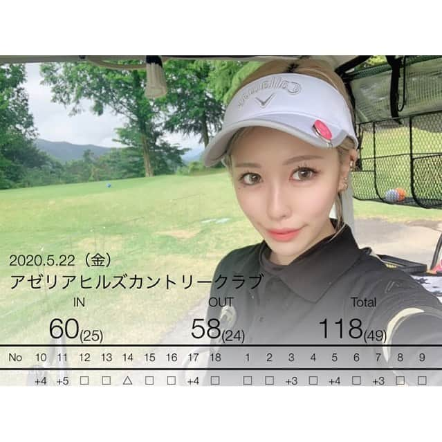 櫻井綾奈さんのインスタグラム写真 - (櫻井綾奈Instagram)「. 今月2回目のラウンド🏌️‍♀️♥️ . いつも教えてくれる方と初ツーサムで 徹底練習ラウンドでした(　'-'　)✌🏽️ . 前回よりドライバーの当たりよかったし アプローチたくさん練習できた☺️ 打ちっぱなしもいいけど、コースの方が いい練習になるな〜！！😌👏🏼 . . ただ仕事終わりベロッベロで行ったから 前半スコアぼろぼろだし カート運転して事故りそうになるという…🤦🏽‍♀️ . パターも真剣に頑張ったけど やっぱり難しすぎてパット数えぐい🤮 . . ゴルフ初めてもうすぐ1年くらいで ようやく120切れるようになってきたw . 来週もラウンド楽しみだなᕙ( ˙꒳​˙ )ᕗ✨ . . .  #池袋 #ikebukuro #キャバ #キャバクラ #キャバ嬢 #池袋シーサイド #プリンスグループ #ゴルフ #ゴルフ女子 #ゴルフコーデ #コース #アゼリアヒルズカントリークラブ #Callaway #サンバイザー #練習ラウンド #ツーサム #パット数やばい #最近ゴルフはスッピン #楽ちん #鬼のように日焼け止め塗りたくる #golfstagram #golf #🏌️‍♀️ #⛳️ #☀️ #💓 #instagood #instalike #like4like #l4l」5月23日 15時25分 - mayapan0511