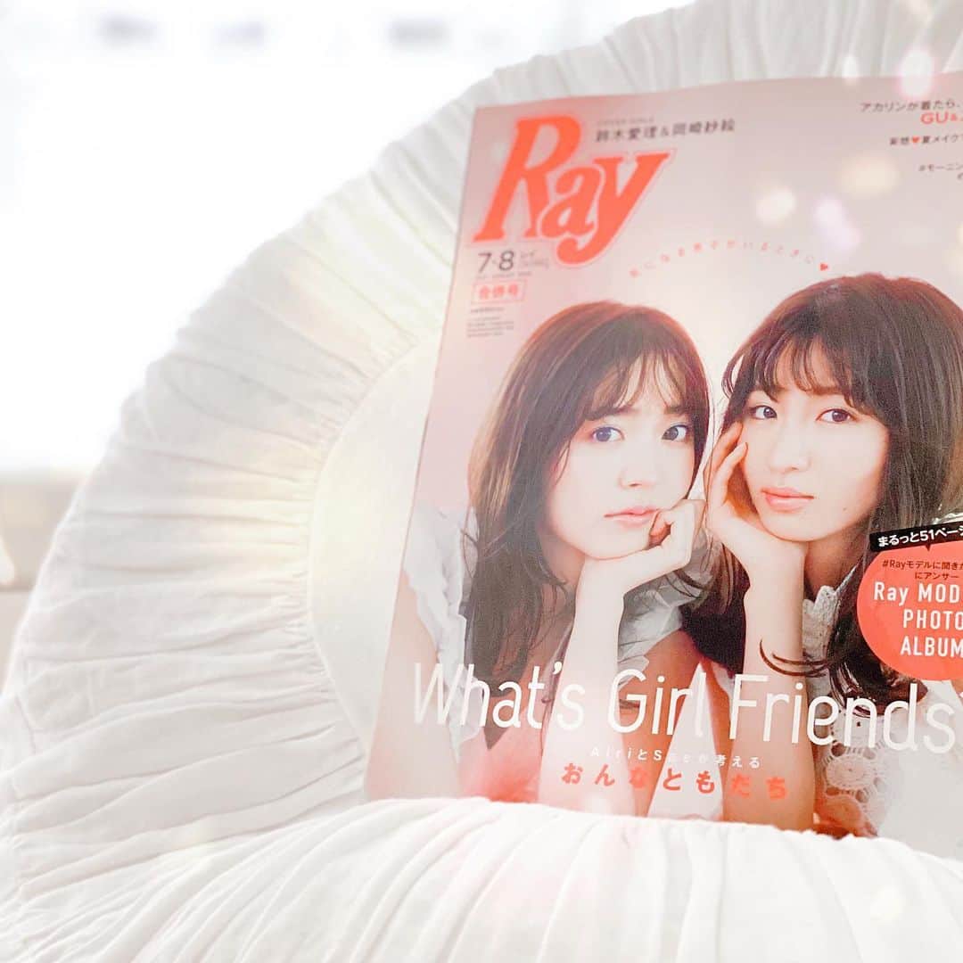 のインスタグラム：「今日発売のRay7.8合併号 ⸝⸝⸝ &mが掲載されました ⠉̮⃝︎︎⚑⁎∗ 見てね♡⃛」