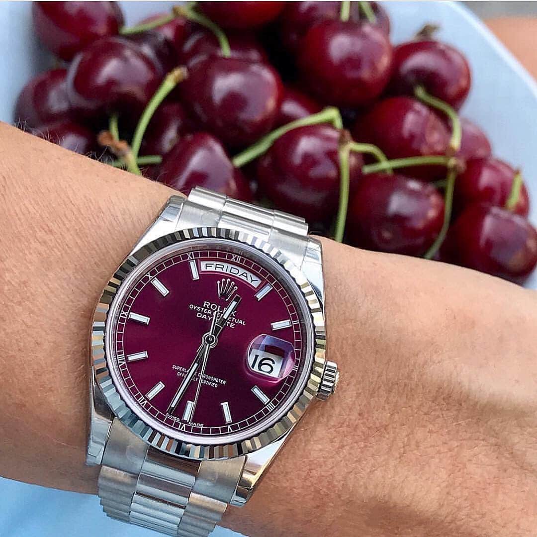 Daily Watchさんのインスタグラム写真 - (Daily WatchInstagram)「Cherry dial 🍒 Rolex Day-Date in White Gold Ref. 118239. Photo by @watchshow_rolex_israel」5月23日 16時18分 - dailywatch