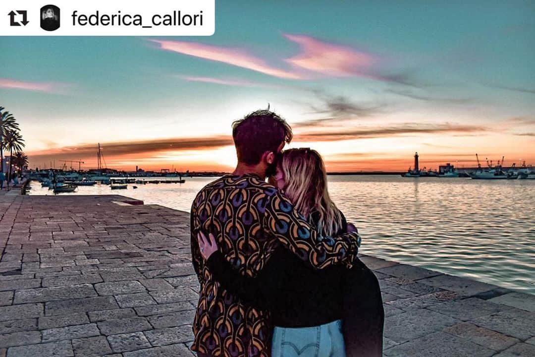 カリム・ラリビのインスタグラム：「With my Love ❤️🌅 #love #sunset #puglia 👔 by @micheleroncada #micheleroncadacontest」