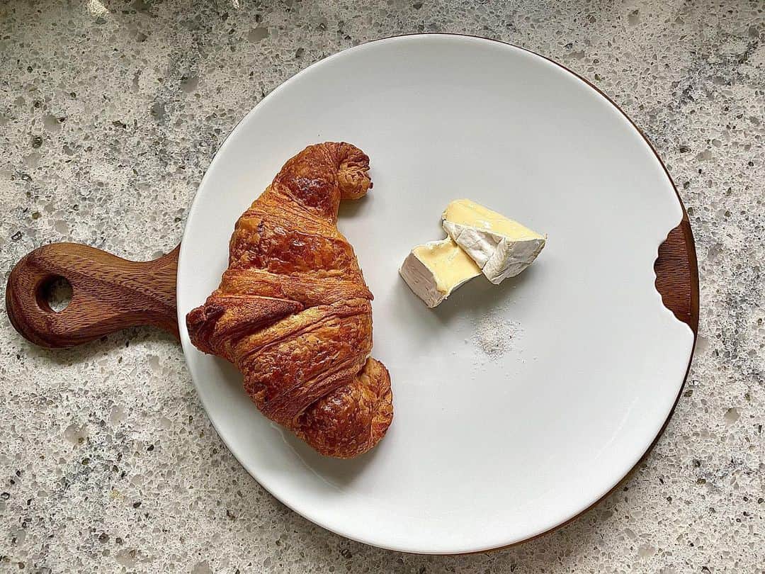 ソジン のインスタグラム：「귀여운접시😋」