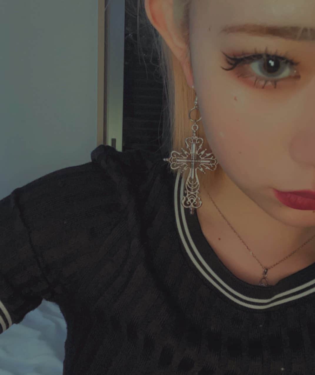 かれんのインスタグラム：「Elegant and strong…＊＊ #selfie」